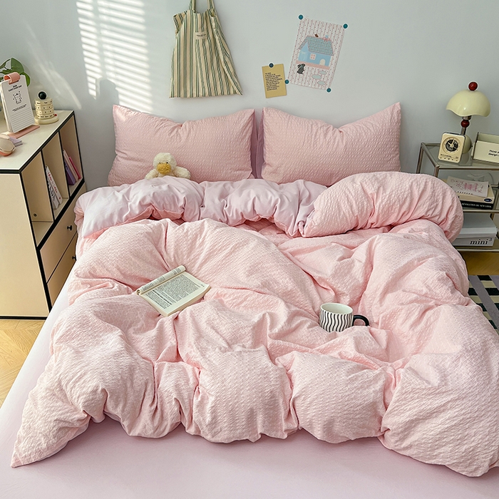 91家纺网 家纺一手货源 找家纺 贝拉梦家纺 2026新款高克重高品质A类超软糯泡芙纱纯色四件套 樱花气泡