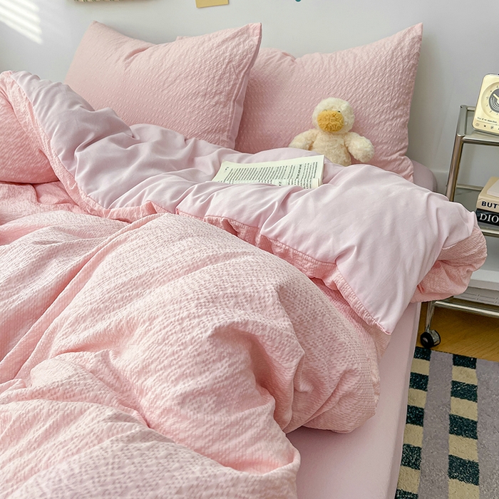 91家纺网 家纺一手货源 找家纺 贝拉梦家纺 2026新款高克重高品质A类超软糯泡芙纱纯色四件套 樱花气泡