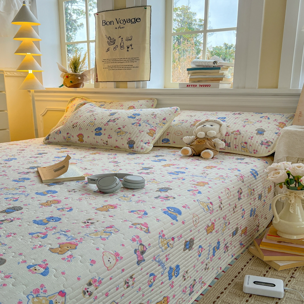 91家纺网 家纺一手货源 找家纺 优雅星家纺 2026新款A类小清新四季可用学生宿舍床单  单件夹棉炕盖床盖炕毯三件套（长期有货） 萌宠乐园