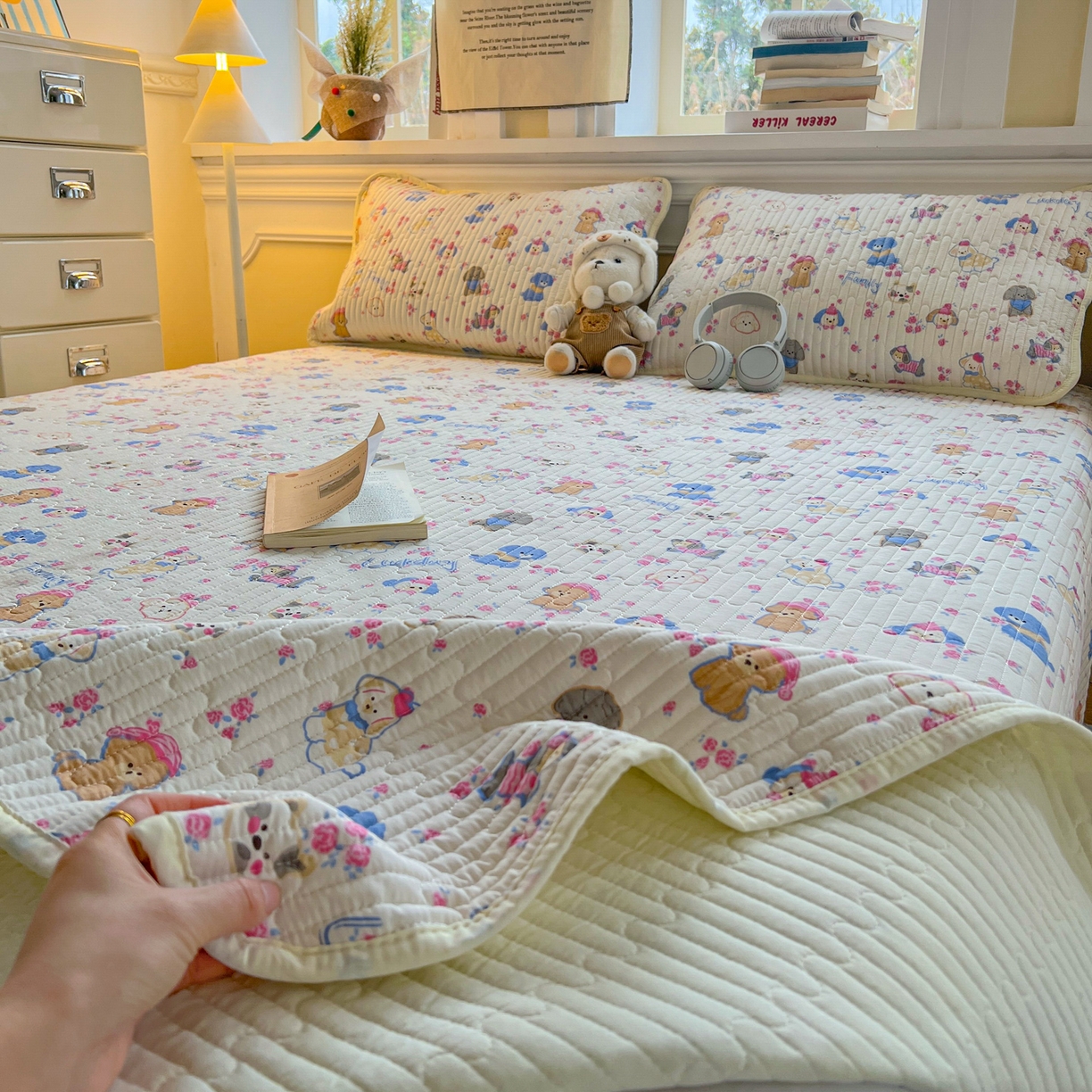 91家纺网 家纺一手货源 找家纺 优雅星家纺 2026新款A类小清新四季可用学生宿舍床单  单件夹棉炕盖床盖炕毯三件套（长期有货） 萌宠乐园