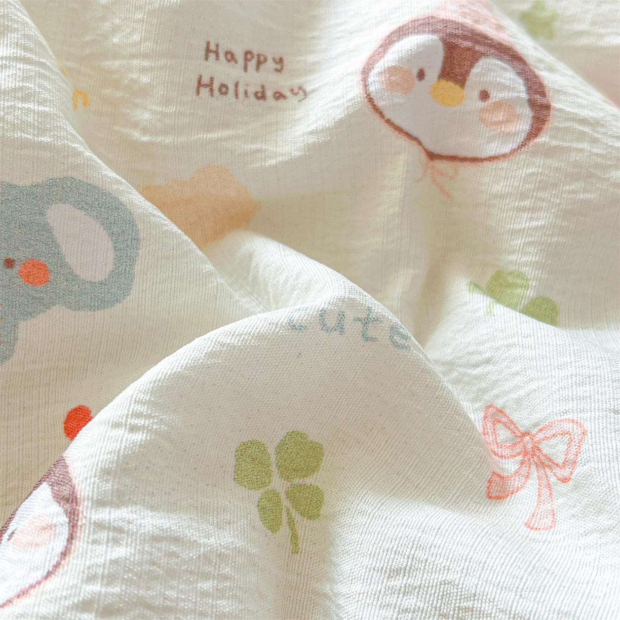 91家纺网 家纺一手货源 找家纺 盛秋家纺 2026新款皱皱纱印花夏被-萝拉 麻薯团+米驼