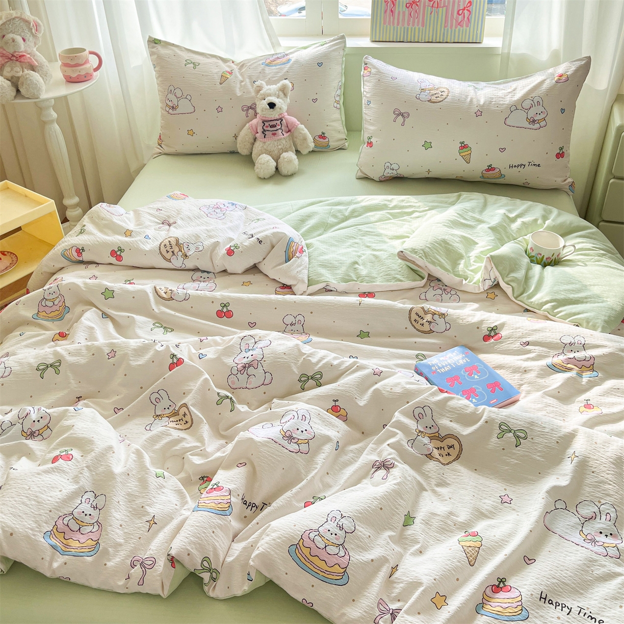 91家纺网 家纺一手货源 找家纺 盛秋家纺 2026新款皱皱纱印花夏被-萝拉 生日派对+清新绿