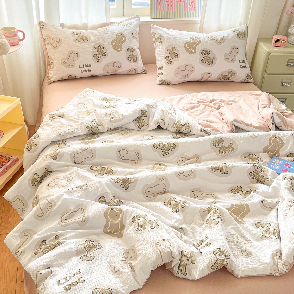 91家纺网 家纺一手货源 找家纺 盛秋家纺 2026新款皱皱纱印花夏被-萝拉 修勾咖+米驼