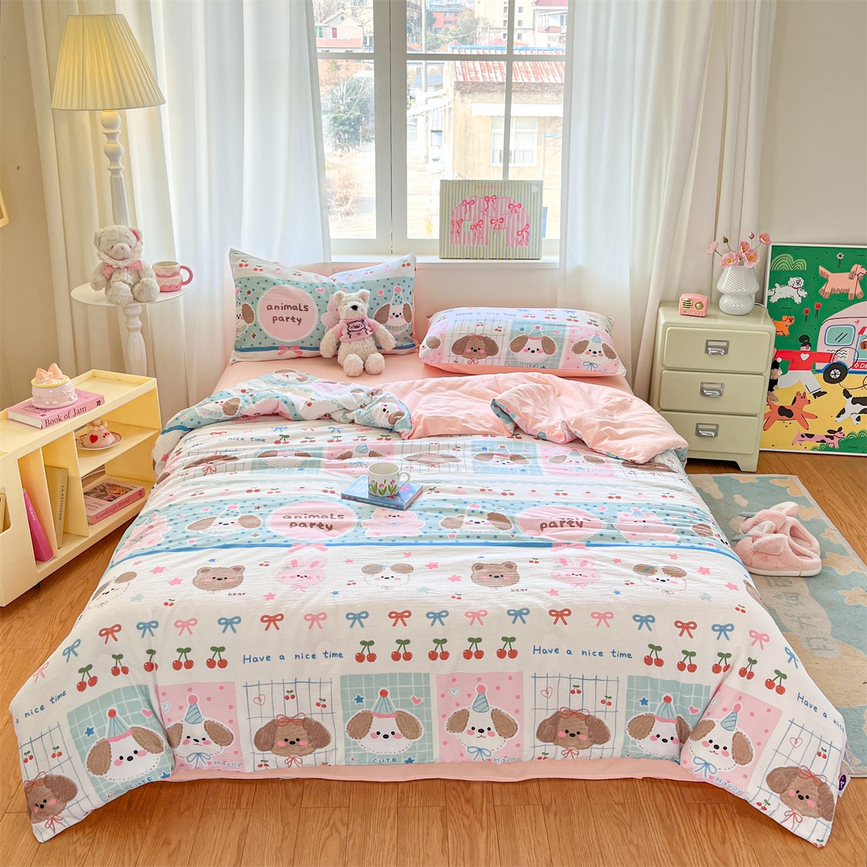 91家纺网 家纺一手货源 找家纺 盛秋家纺 2026新款皱皱纱印花夏被-萝拉 小狗来信+奶油粉