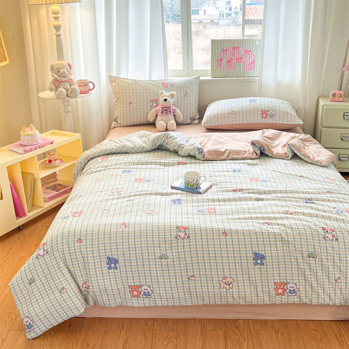 91家纺网 家纺一手货源 找家纺 盛秋家纺 2026新款皱皱纱印花夏被-萝拉 小伙伴+米驼