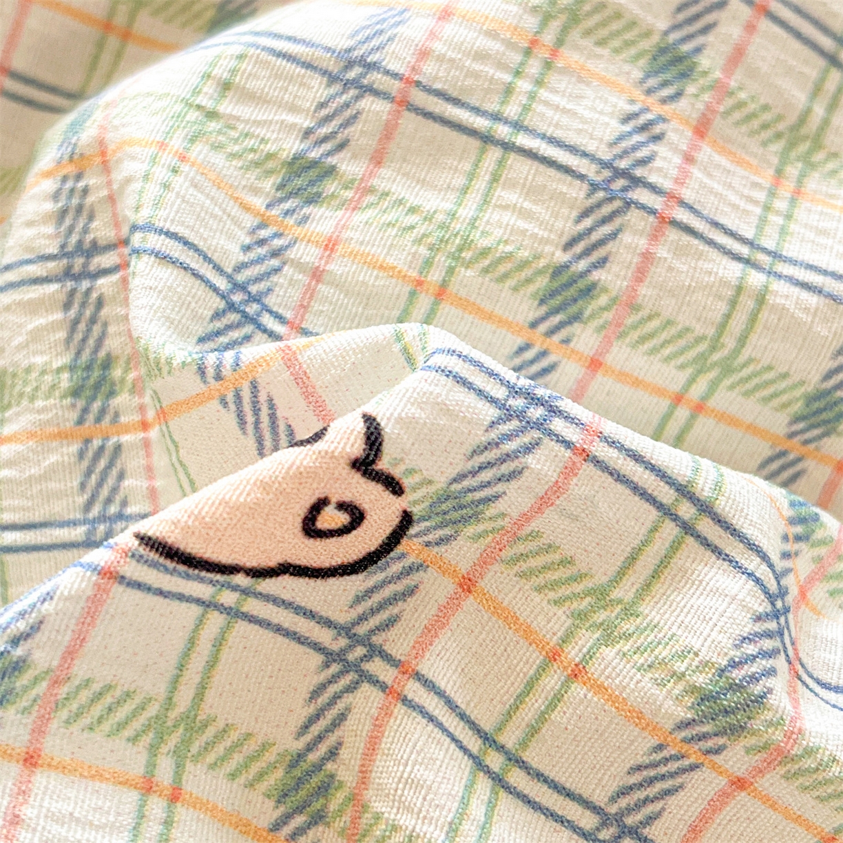 91家纺网 家纺一手货源 找家纺 盛秋家纺 2026新款皱皱纱印花夏被-萝拉 小伙伴+米驼