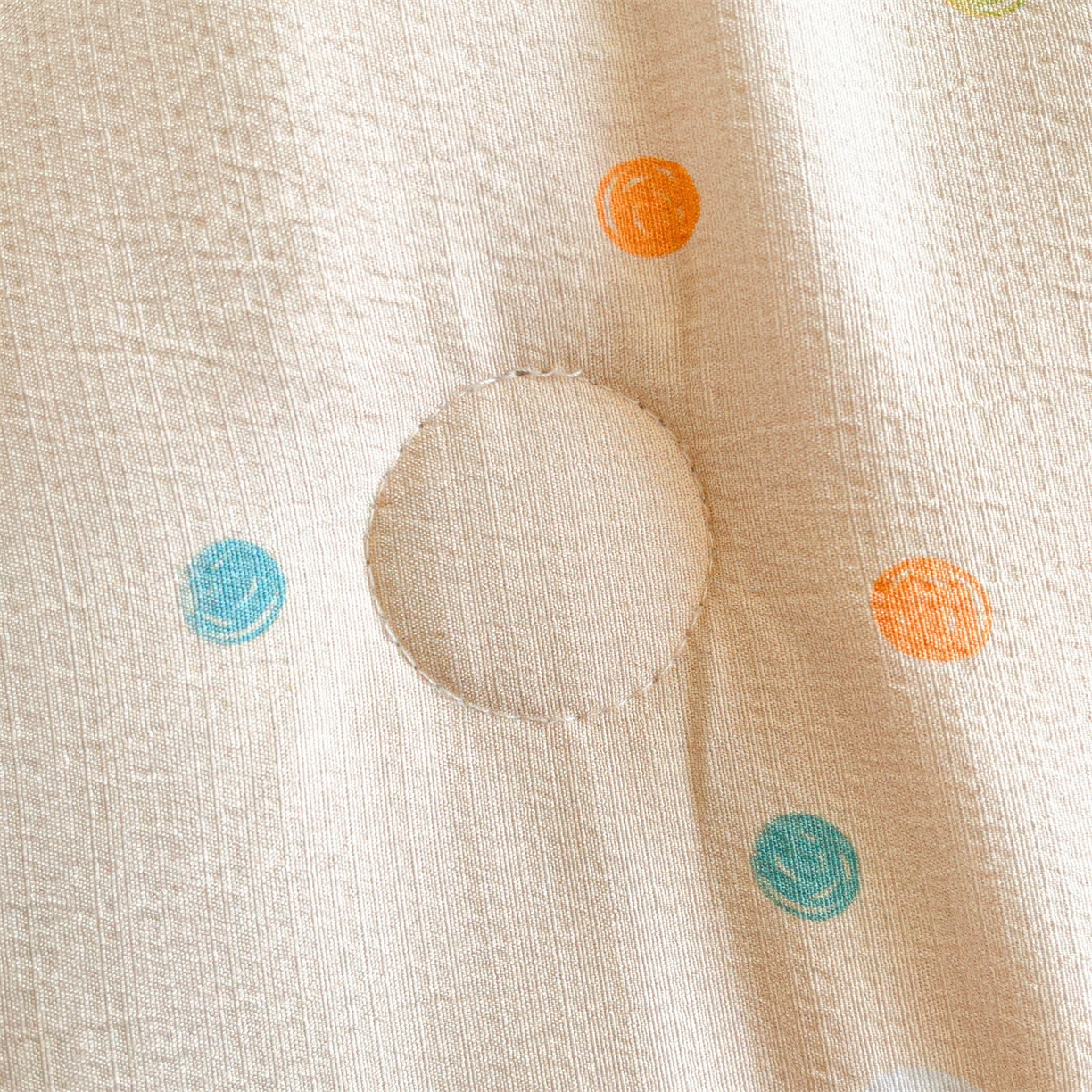 91家纺网 家纺一手货源 找家纺 盛秋家纺 2026新款皱皱纱印花夏被-萝拉 派对狗+深咖