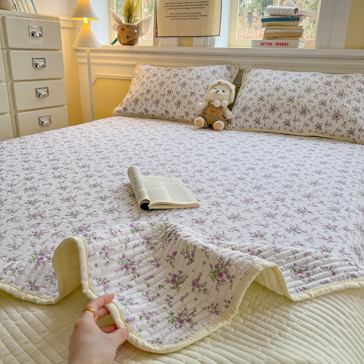 91家纺网 家纺一手货源 找家纺 优雅星家纺 2026新款A类小清新四季可用学生宿舍床单  单件夹棉炕盖床盖炕毯三件套（长期有货） 汐春之语