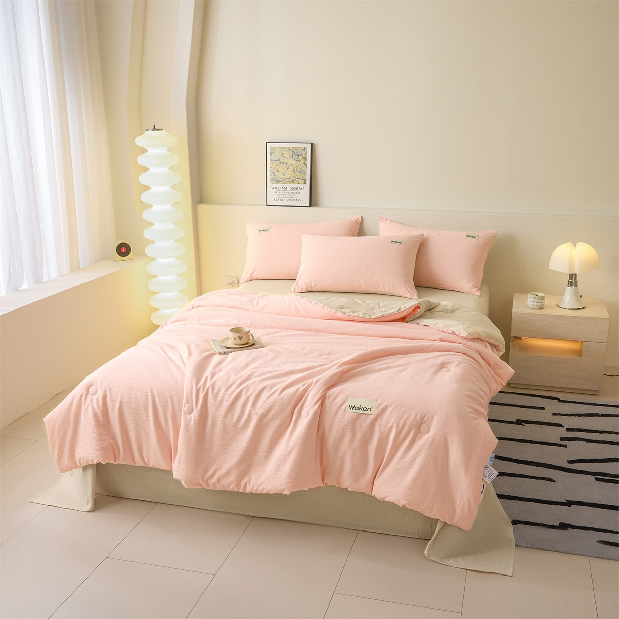 91家纺网 家纺一手货源 找家纺 盛秋家纺 2026新款皱皱纱贴标夏被-杰克 奶油粉+梧桐杏