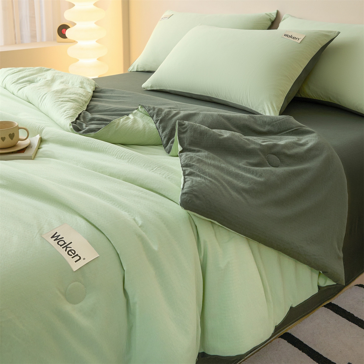 91家纺网 家纺一手货源 找家纺 盛秋家纺 2026新款皱皱纱贴标夏被-杰克 清新绿+军绿