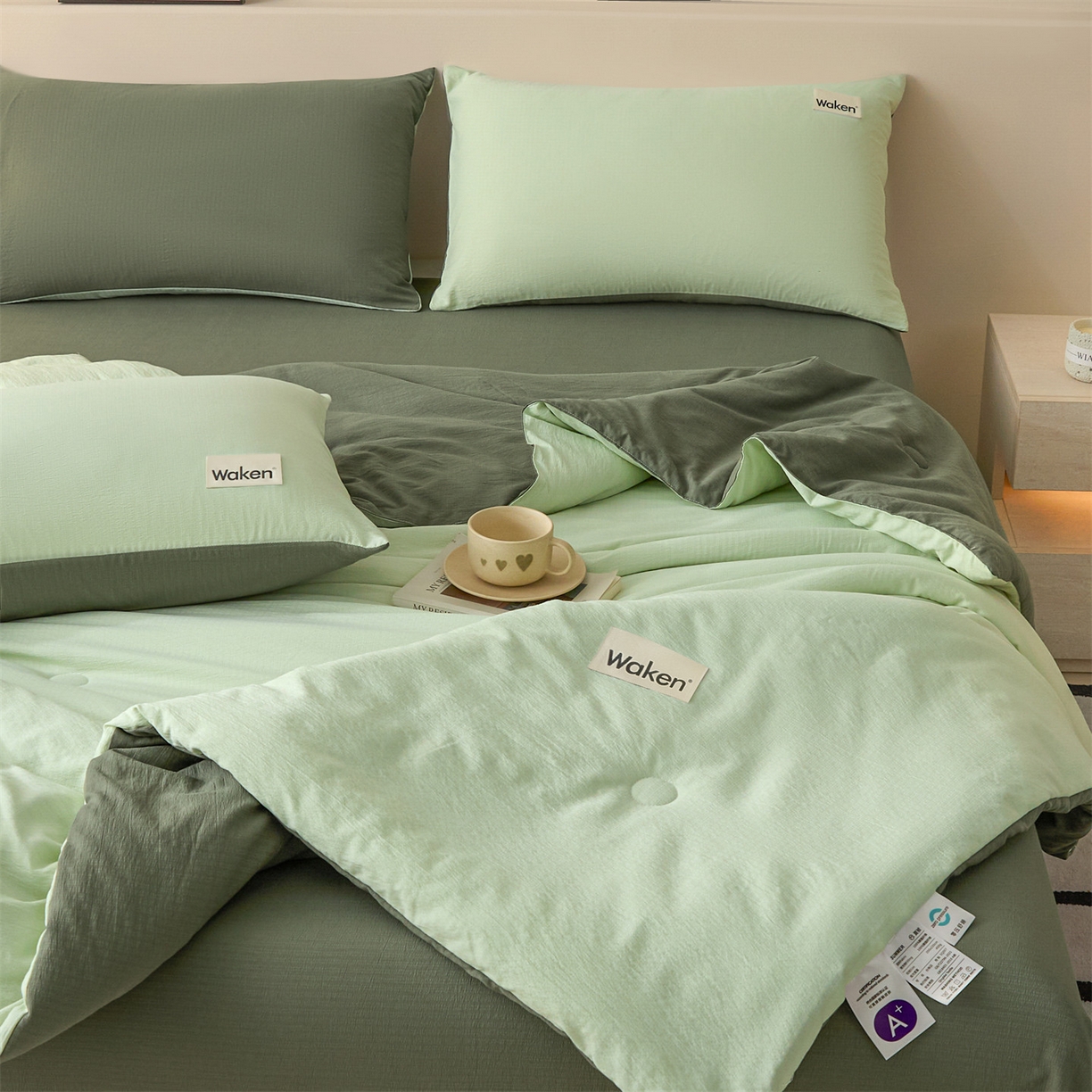 91家纺网 家纺一手货源 找家纺 盛秋家纺 2026新款皱皱纱贴标夏被-杰克 清新绿+军绿