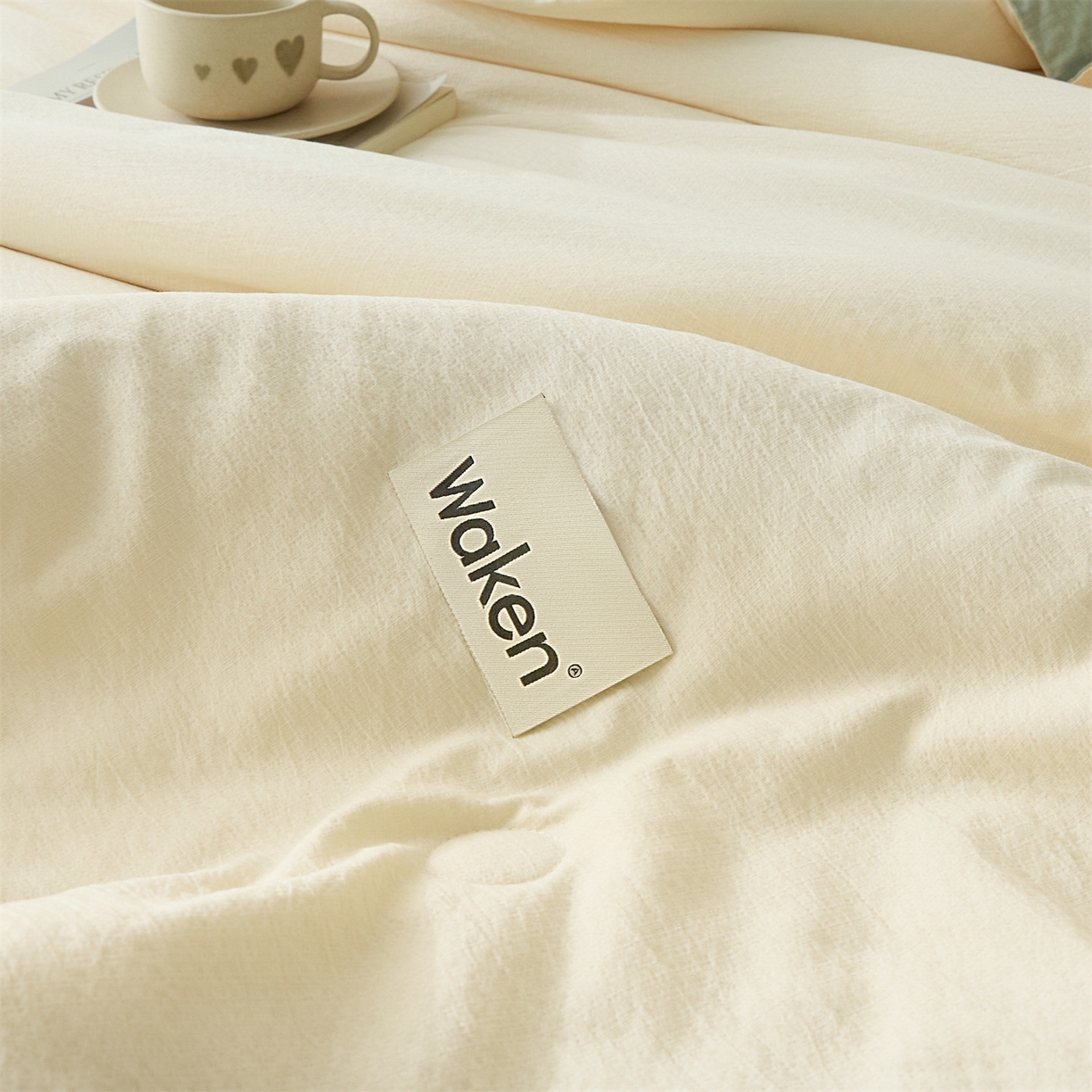 91家纺网 家纺一手货源 找家纺 盛秋家纺 2026新款皱皱纱贴标夏被-杰克 奶昔白+麦绿