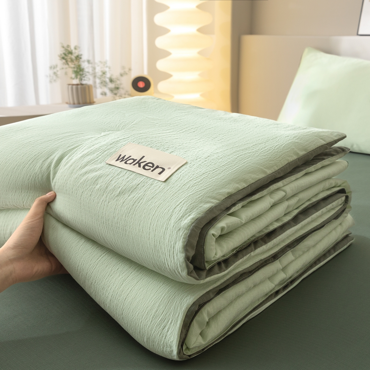 91家纺网 家纺一手货源 找家纺 盛秋家纺 2026新款皱皱纱贴标夏被-杰克 清新绿+军绿