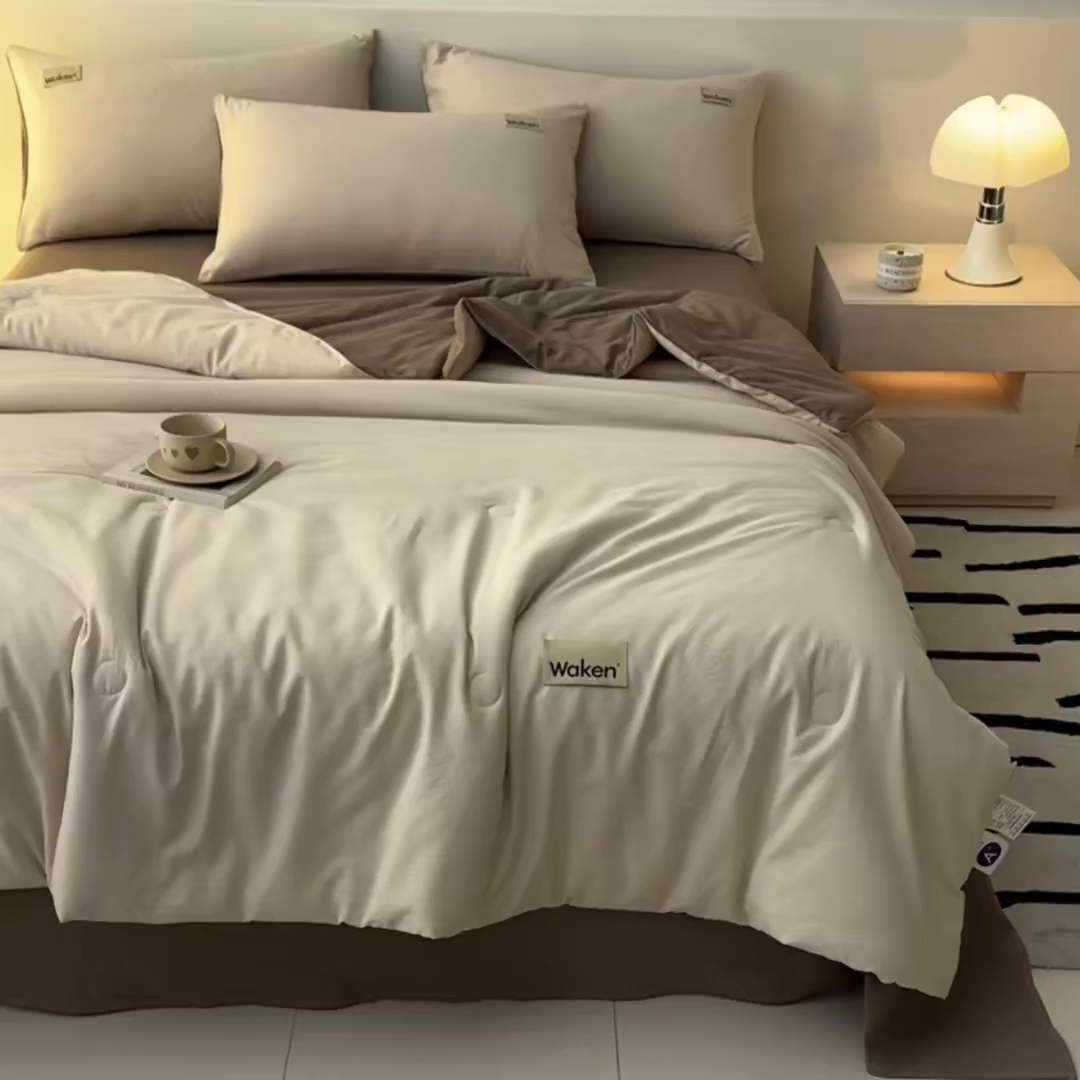 91家纺网 家纺一手货源 找家纺 盛秋家纺 2026新款皱皱纱贴标夏被-杰克 梧桐杏+深咖