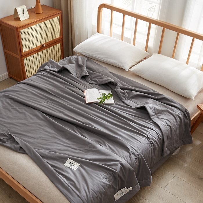 91家纺网 家纺一手货源 找家纺 猎鹿人家纺 2026新款纯色全棉水洗棉棉花夏被空调被 迷雾黑