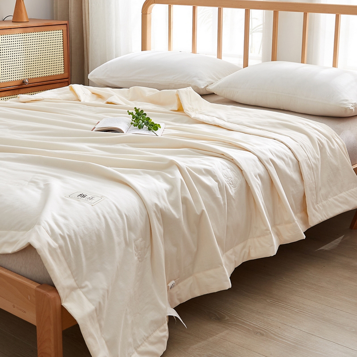 91家纺网 家纺一手货源 找家纺 猎鹿人家纺 2026新款纯色全棉水洗棉棉花夏被空调被 月光白