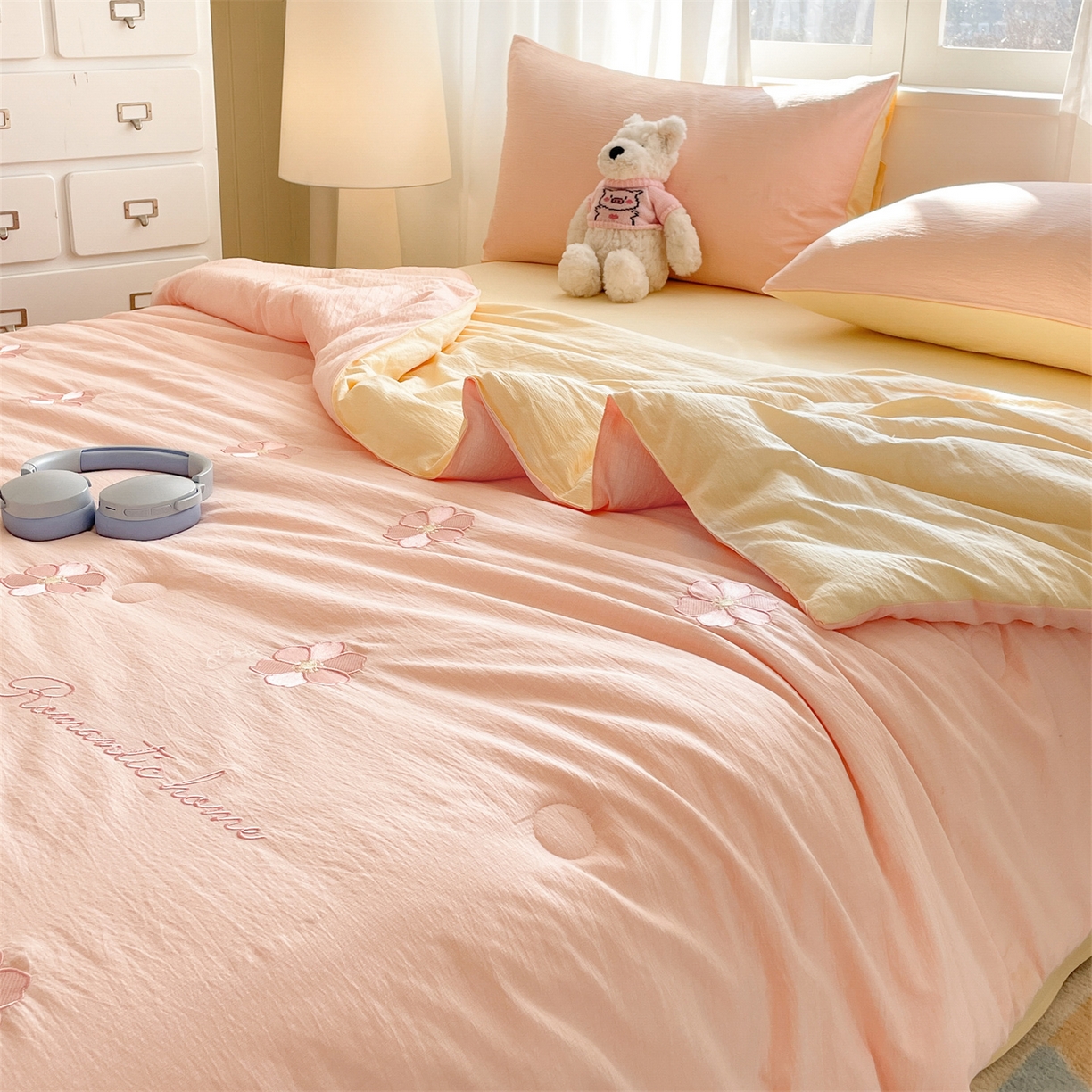 91家纺网 家纺一手货源 找家纺 （总）盛秋家纺 2026新款皱皱纱散点绣夏被-妮可