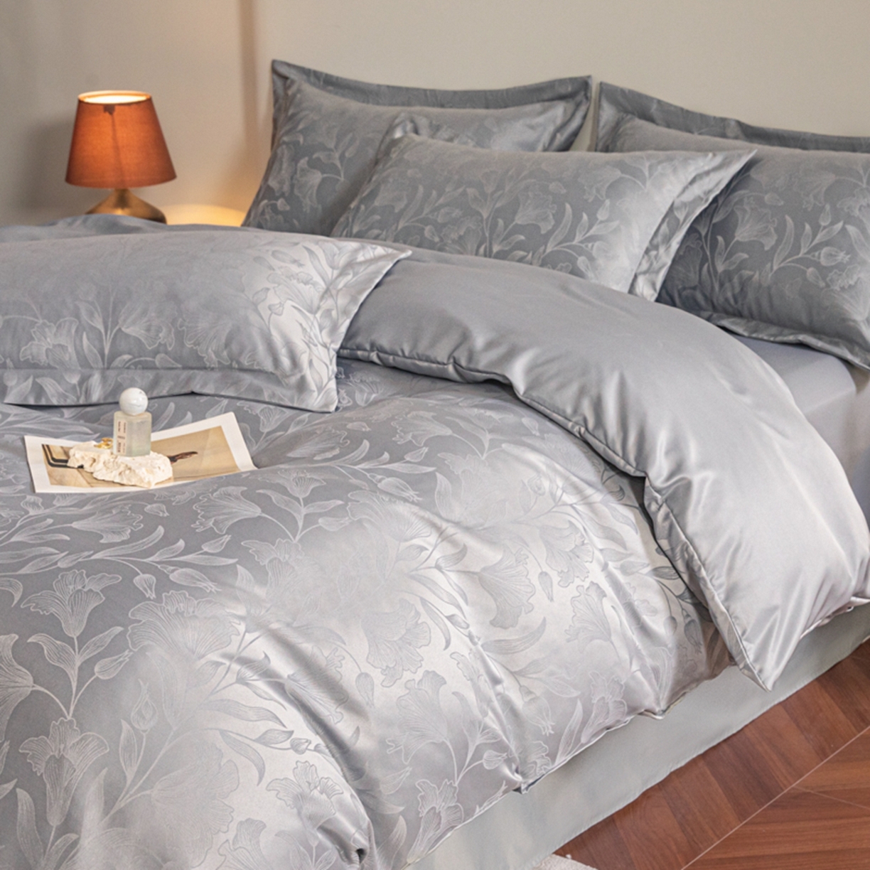 91家纺网 家纺一手货源 找家纺 （总）金牛座家纺 2026新款高克重贡缎提花亲肤棉四件套-情愫系列