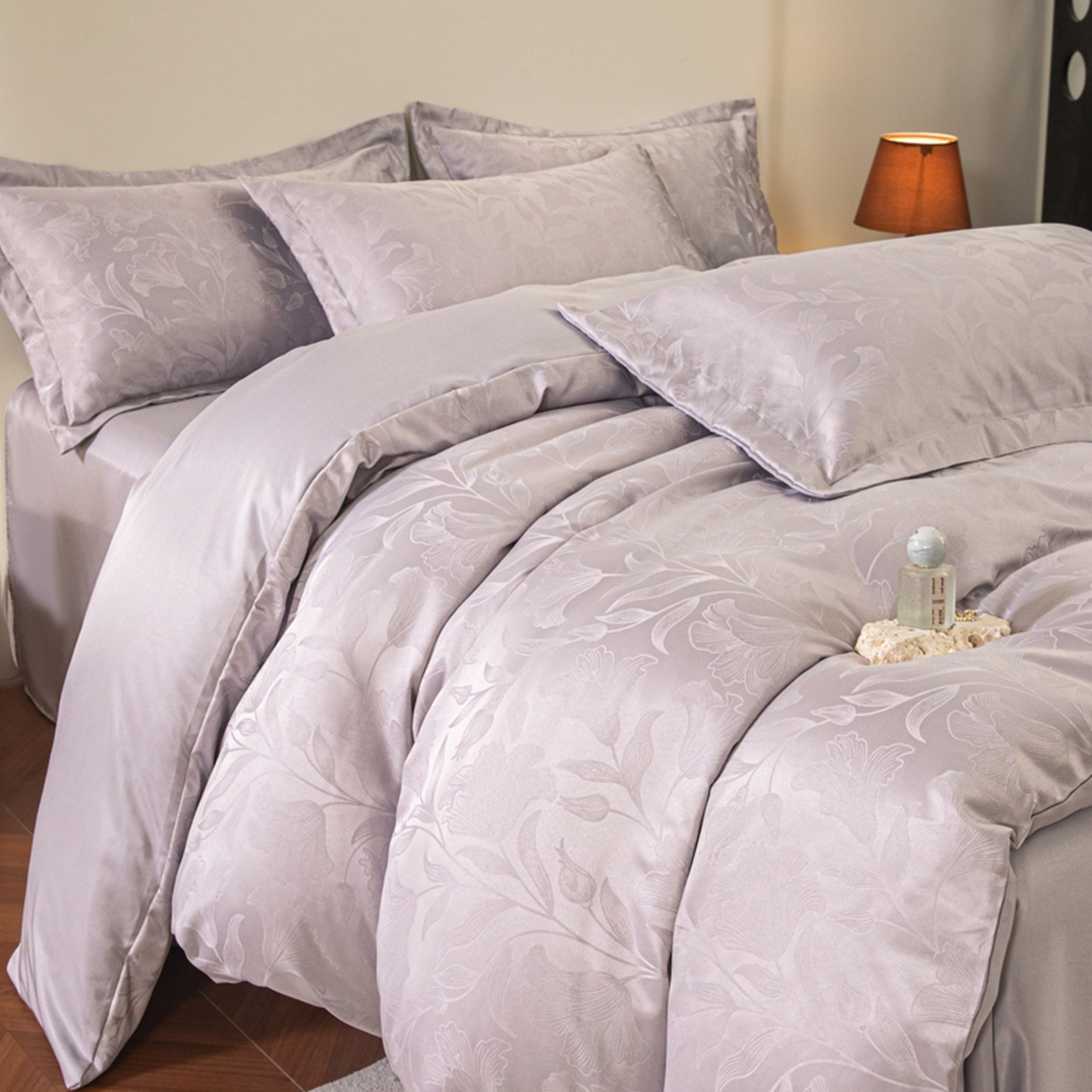 金牛座家纺 2026新款高克重贡缎提花亲肤棉四件套-情愫系列 情愫-浅紫