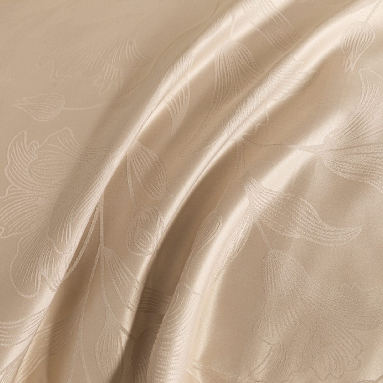 91家纺网 家纺一手货源 找家纺 金牛座家纺 2026新款高克重贡缎提花亲肤棉四件套-情愫系列 情愫-香槟