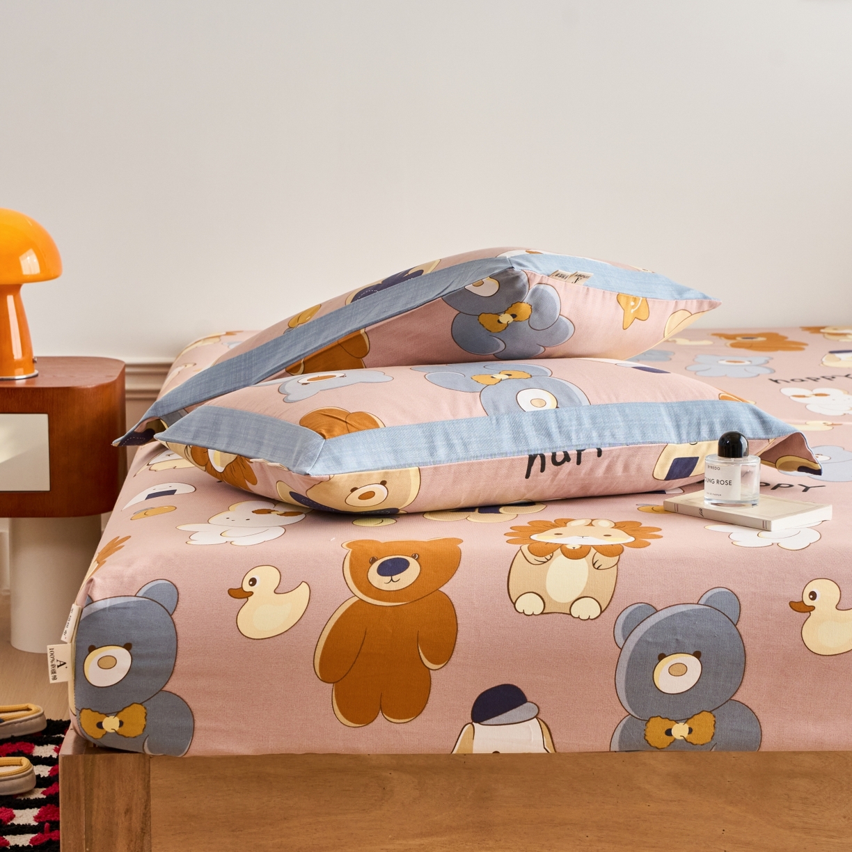 91家纺网 家纺一手货源 找家纺 春皖家纺 2026新款全棉老粗布工艺款单床笠床笠单件 快乐熊