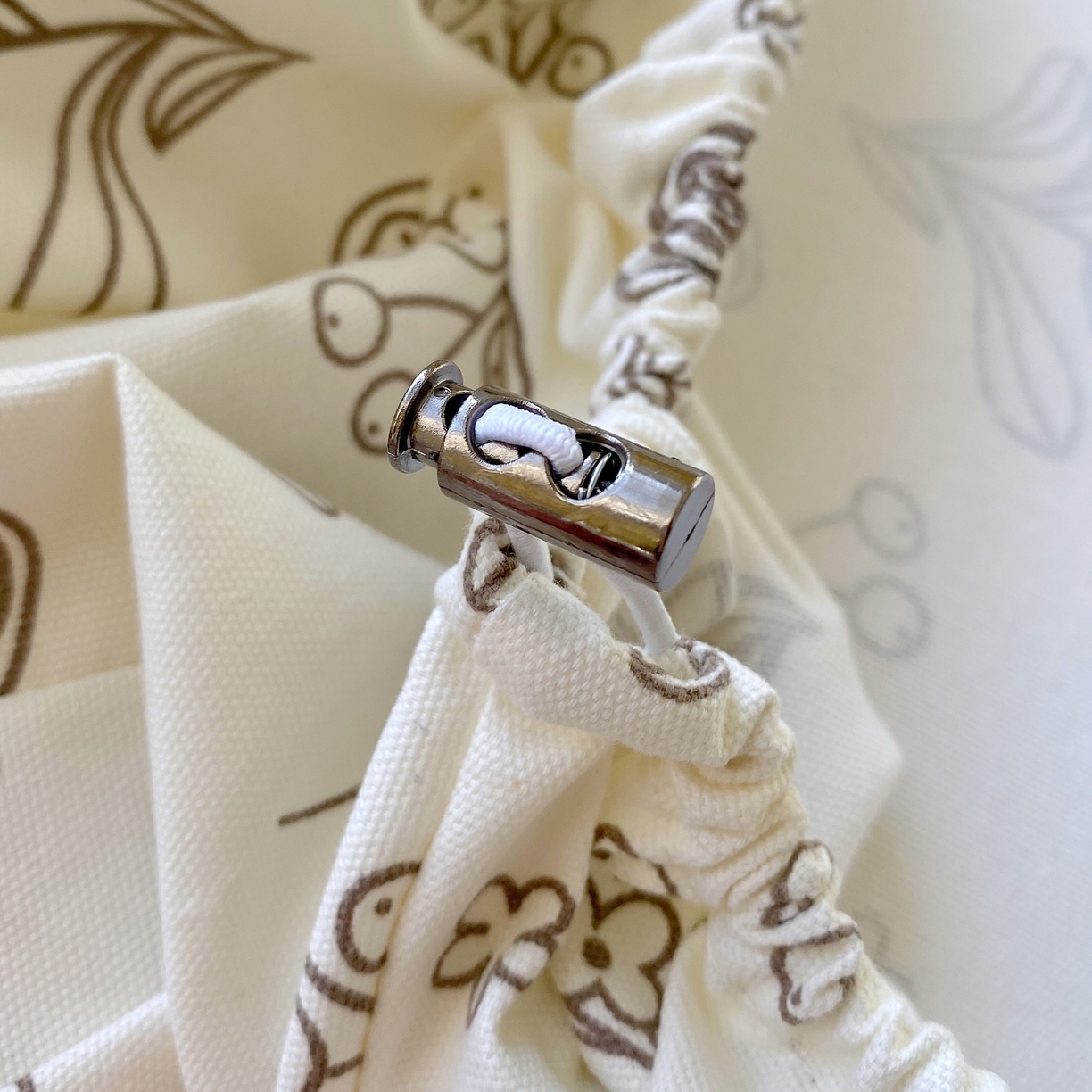 91家纺网 家纺一手货源 找家纺 春皖家纺 2026新款全棉老粗布工艺款单床笠床笠单件 浅韵-白