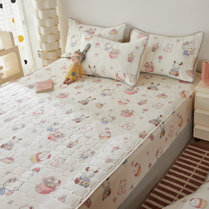 91家纺网 家纺一手货源 找家纺 舒居家纺 2026春夏新款夹棉防水印花单床笠 床笠单件 奶猫