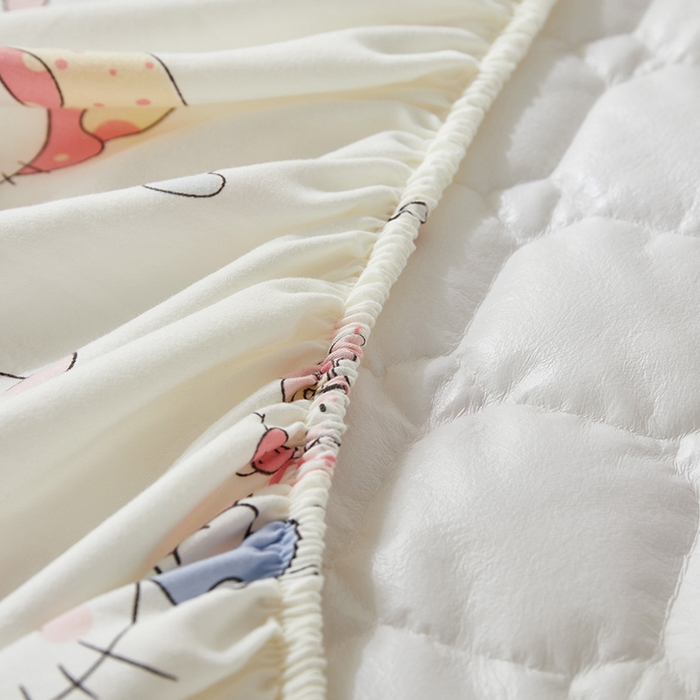 91家纺网 家纺一手货源 找家纺 舒居家纺 2026春夏新款夹棉防水印花单床笠 床笠单件 奶猫