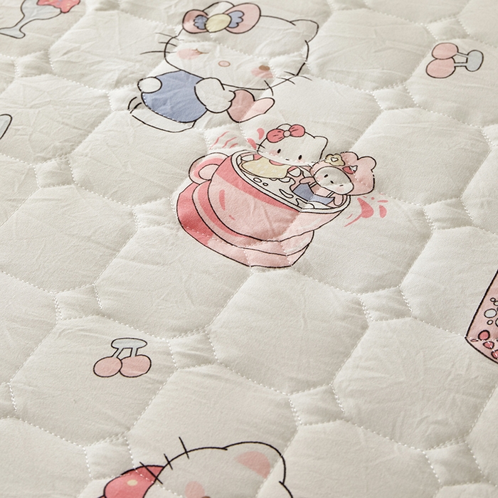 91家纺网 家纺一手货源 找家纺 舒居家纺 2026春夏新款夹棉防水印花单床笠 床笠单件 奶猫