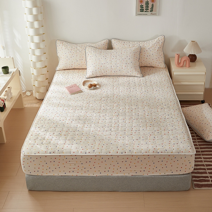 91家纺网 家纺一手货源 找家纺 舒居家纺 2026春夏新款夹棉防水印花单床笠 床笠单件 小波点