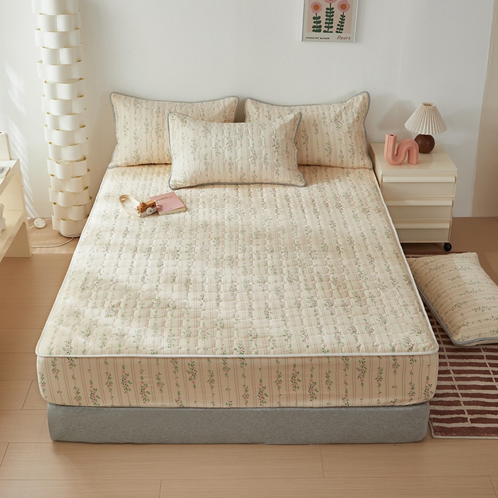 91家纺网 家纺一手货源 找家纺 舒居家纺 2026春夏新款夹棉防水印花单床笠 床笠单件 心跳回声