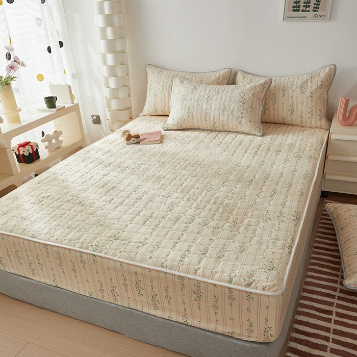 91家纺网 家纺一手货源 找家纺 舒居家纺 2026春夏新款夹棉防水印花单床笠 床笠单件 心跳回声