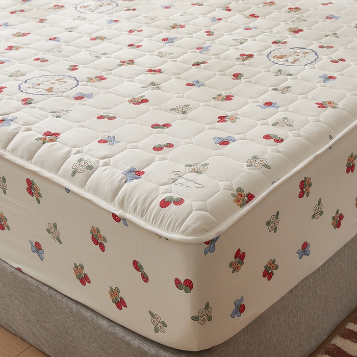 91家纺网 家纺一手货源 找家纺 舒居家纺 2026春夏新款夹棉防水印花单床笠 床笠单件 圆镜兔