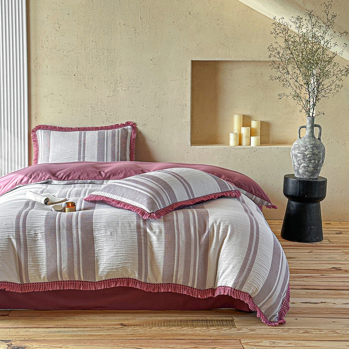 91家纺网 家纺一手货源 找家纺 缘生活 2026新款色织提花双层纱华夫格流苏四件套 双工艺流苏-豆沙红