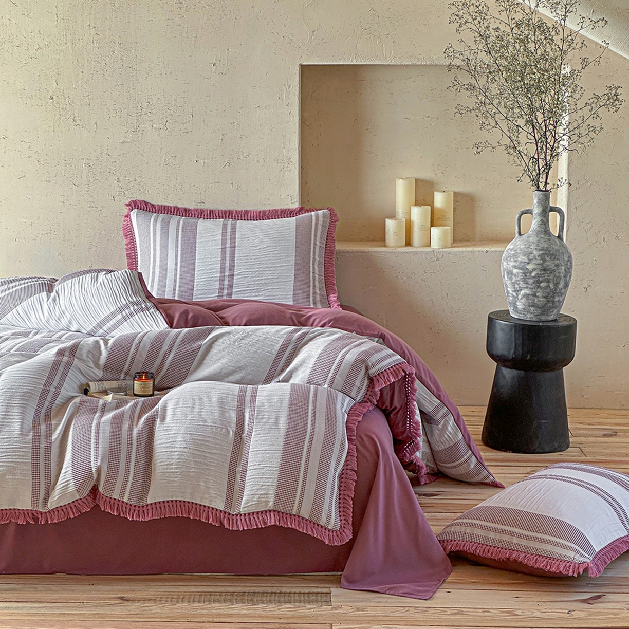 91家纺网 家纺一手货源 找家纺 缘生活 2026新款色织提花双层纱华夫格流苏四件套 双工艺流苏-豆沙红