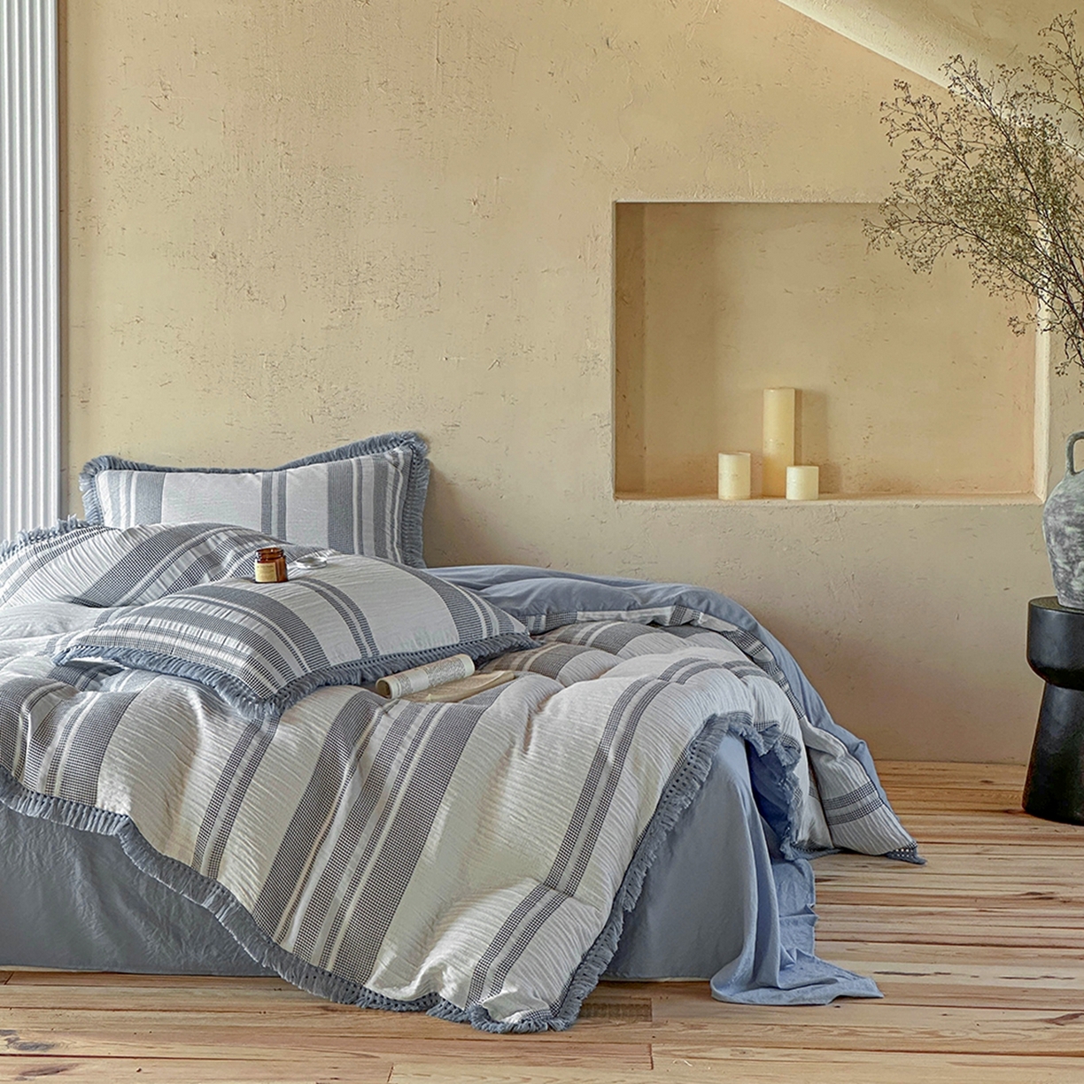 91家纺网 家纺一手货源 找家纺 缘生活 2026新款色织提花双层纱华夫格流苏四件套 双工艺流苏-青蓝色