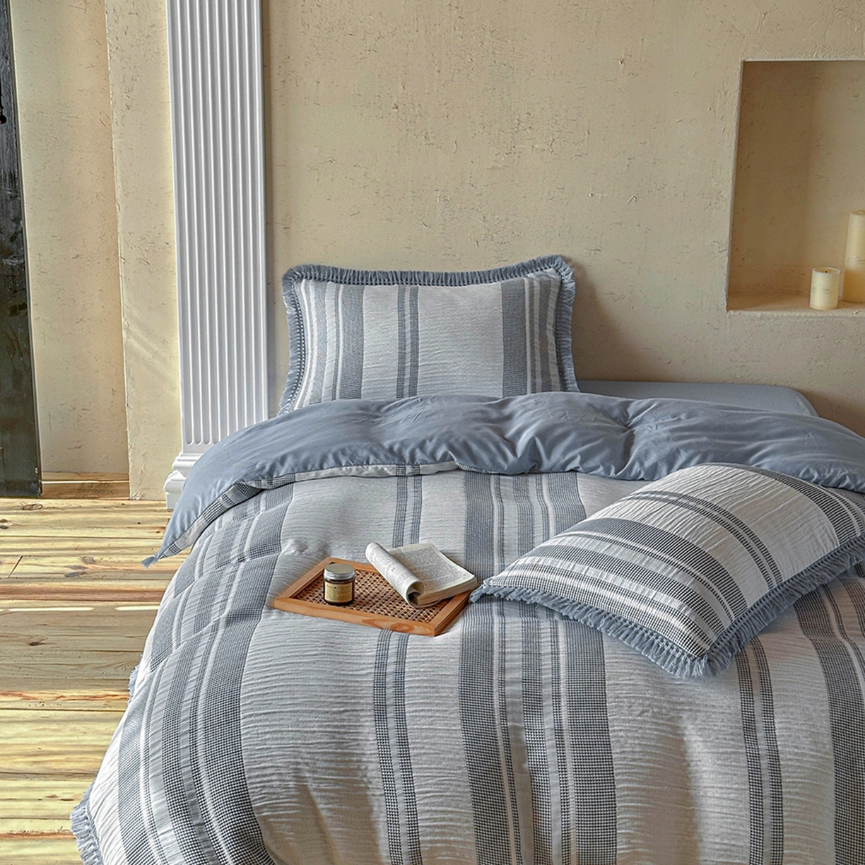 91家纺网 家纺一手货源 找家纺 缘生活 2026新款色织提花双层纱华夫格流苏四件套 双工艺流苏-青蓝色