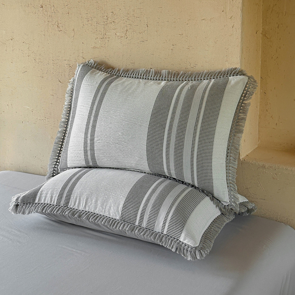 91家纺网 家纺一手货源 找家纺 缘生活 2026新款色织提花双层纱华夫格流苏四件套 双工艺流苏-银灰色