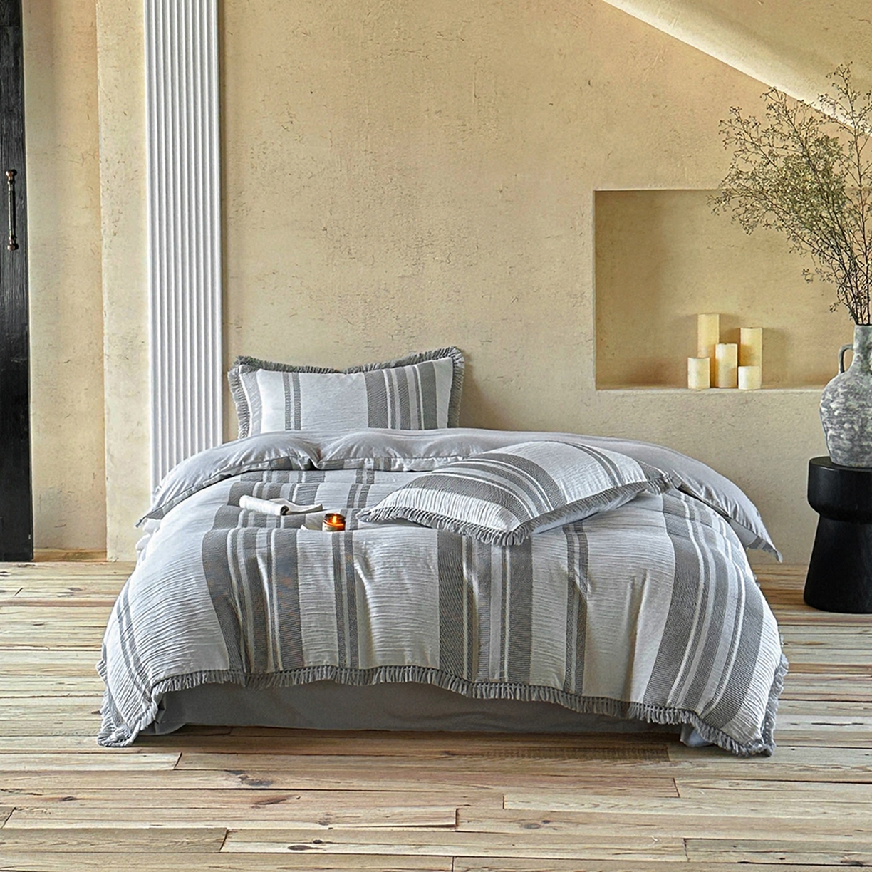 91家纺网 家纺一手货源 找家纺 缘生活 2026新款色织提花双层纱华夫格流苏四件套 双工艺流苏-银灰色