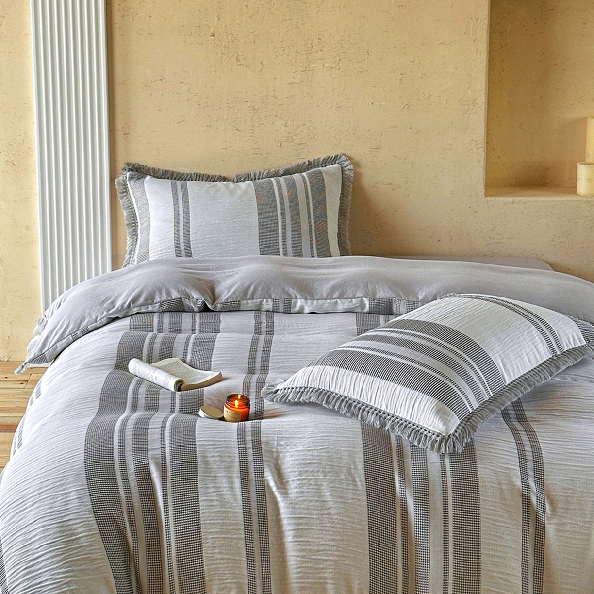 91家纺网 家纺一手货源 找家纺 缘生活 2026新款色织提花双层纱华夫格流苏四件套 双工艺流苏-银灰色