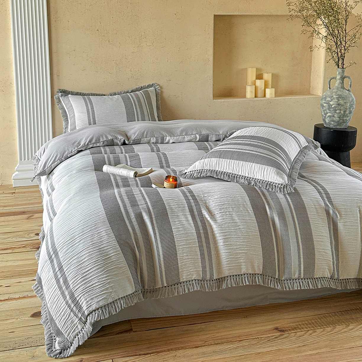 91家纺网 家纺一手货源 找家纺 缘生活 2026新款色织提花双层纱华夫格流苏四件套 双工艺流苏-银灰色