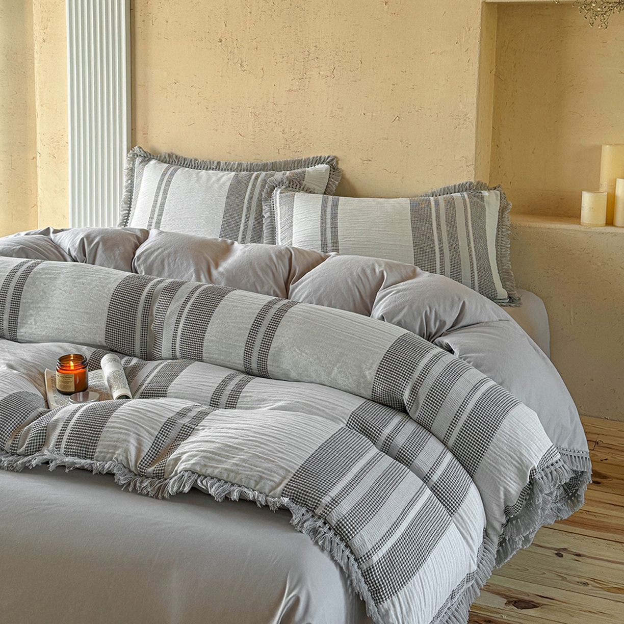 91家纺网 家纺一手货源 找家纺 缘生活 2026新款色织提花双层纱华夫格流苏四件套 双工艺流苏-银灰色