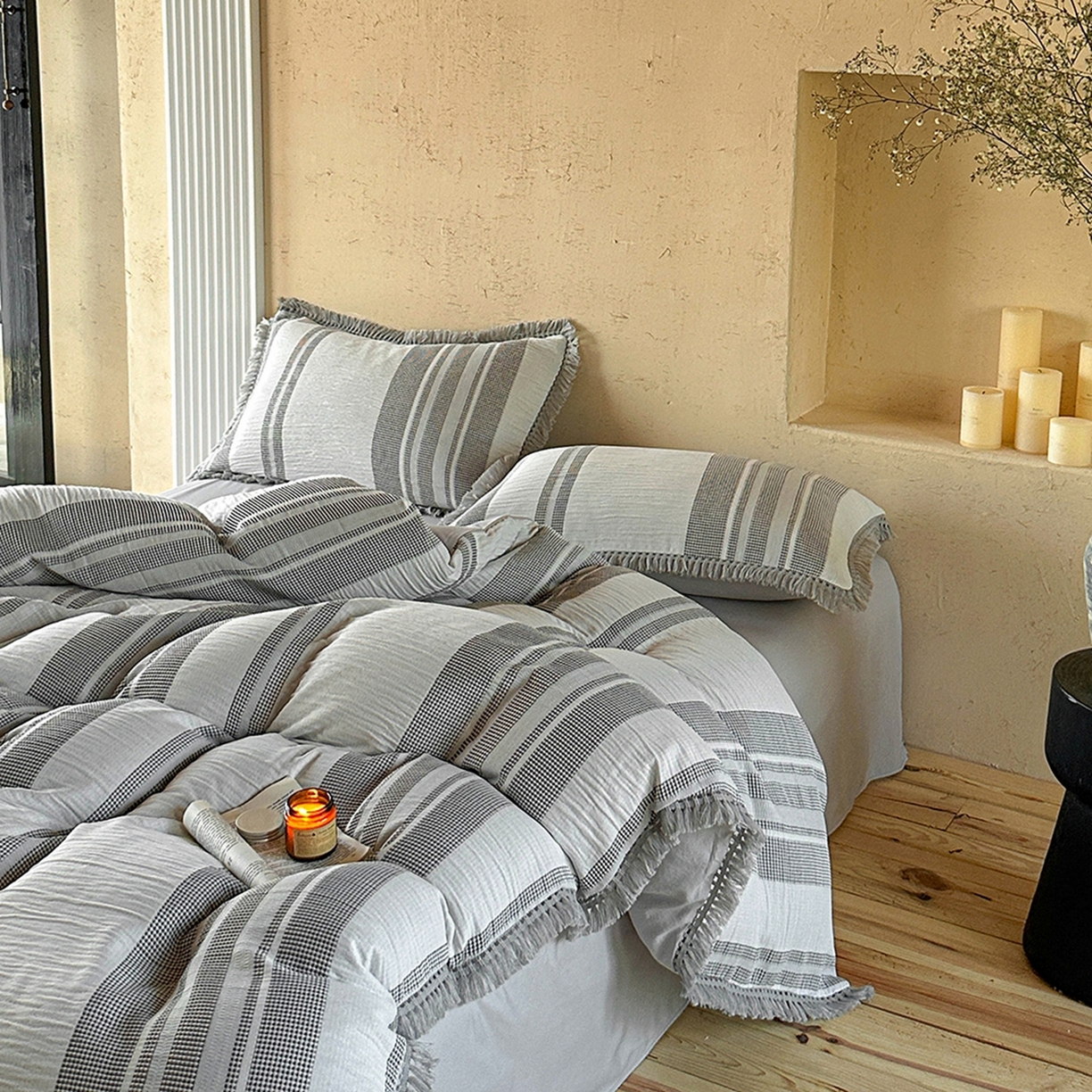 91家纺网 家纺一手货源 找家纺 缘生活 2026新款色织提花双层纱华夫格流苏四件套 双工艺流苏-银灰色