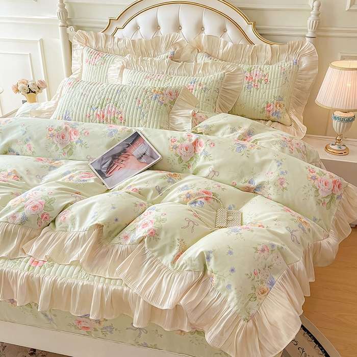 91家纺网 家纺一手货源 找家纺 宜凡家纺 2026新款全棉夹棉公主风床笠三件套 曼妙花香