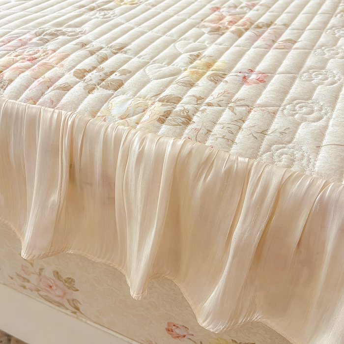 91家纺网 家纺一手货源 找家纺 宜凡家纺 2026新款全棉夹棉公主风床笠三件套 花黛织梦