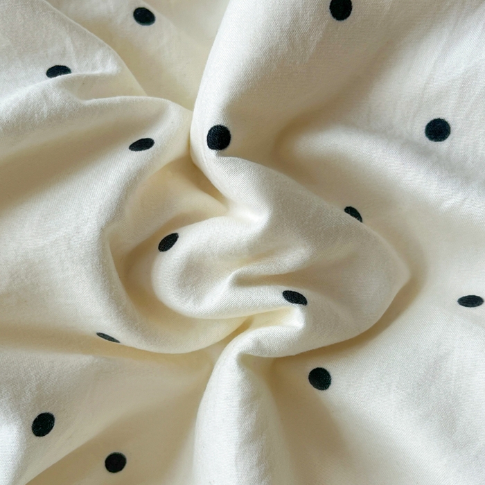 91家纺网 家纺一手货源 找家纺 花伞家居 2026新款ins毛球波点软软糯糯古法水洗棉加厚四件套含买家秀 毛球波点-白