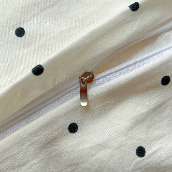 91家纺网 家纺一手货源 找家纺 花伞家居 2026新款ins毛球波点软软糯糯古法水洗棉加厚四件套含买家秀 毛球波点-白