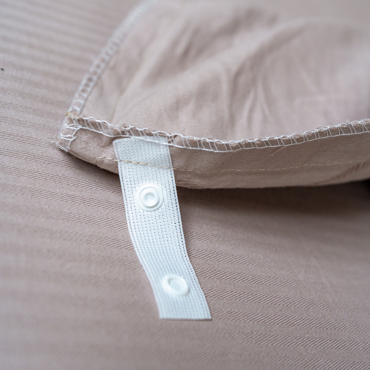 91家纺网 家纺一手货源 找家纺 8小时家纺 2026新款60支水洗浮雕立体提花四件套 爱玛