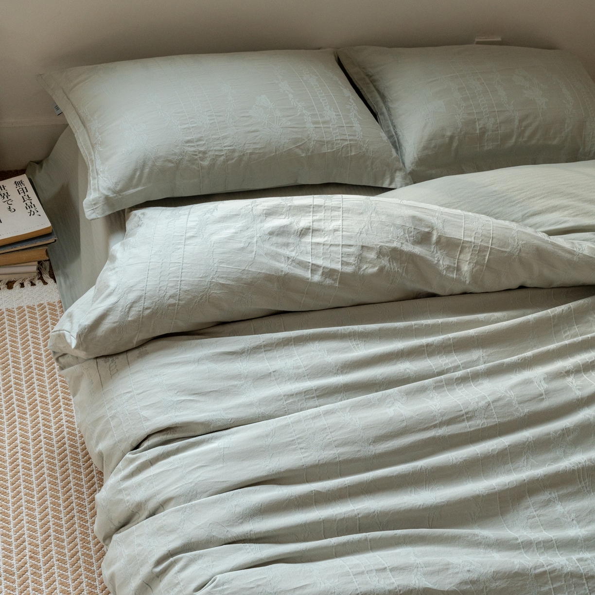 91家纺网 家纺一手货源 找家纺 8小时家纺 2026新款60支水洗浮雕立体提花四件套 暮落绿