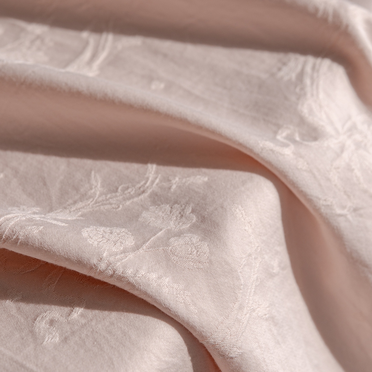 91家纺网 家纺一手货源 找家纺 8小时家纺 2026新款60支水洗浮雕立体提花四件套 时光里